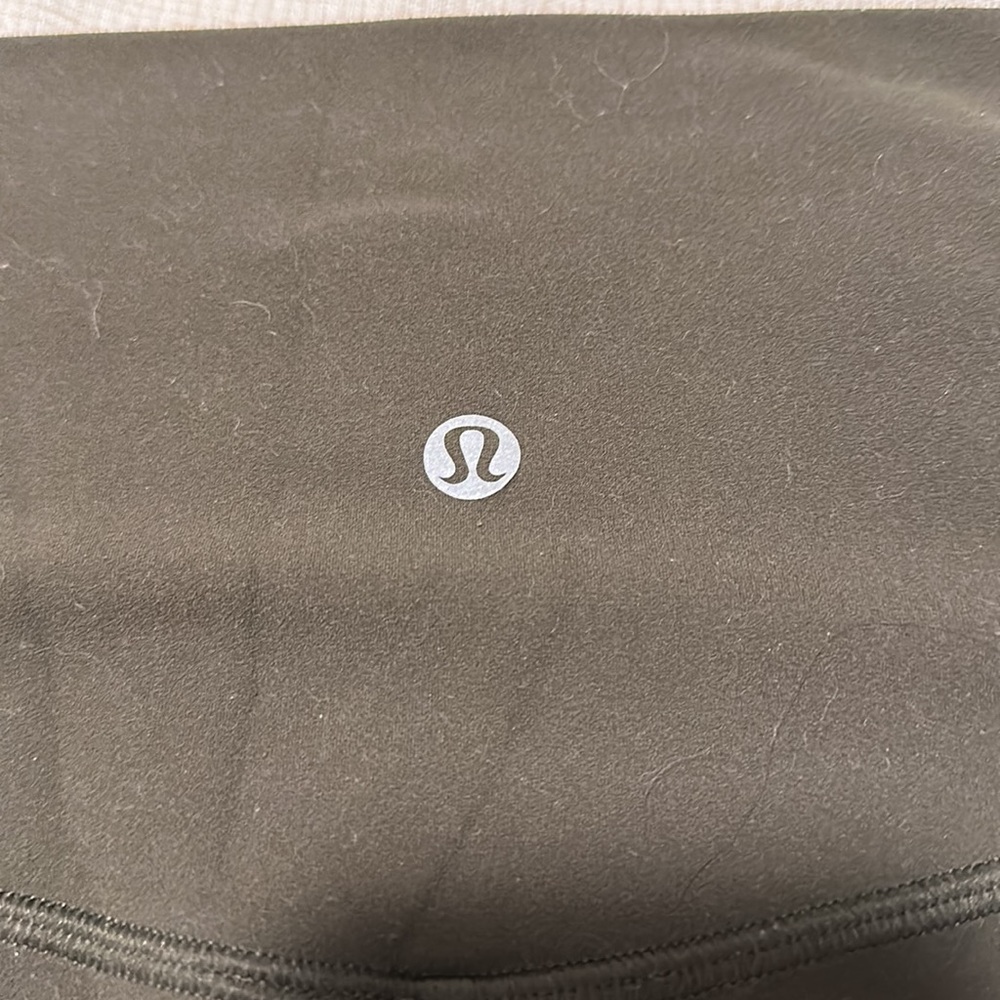 Lulu lemon align legging - Picture 3 of 4